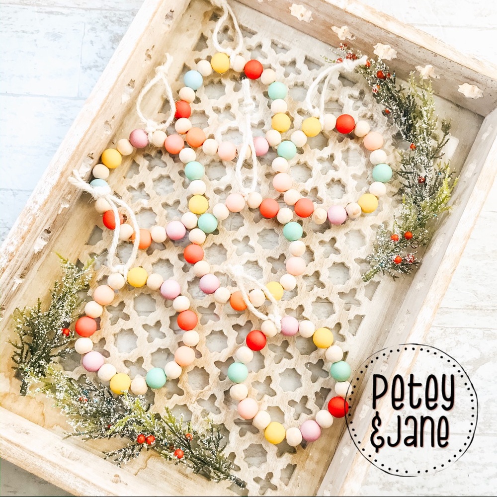 { P E T E Y & J A N E } Handcrafted Bead Ornaments